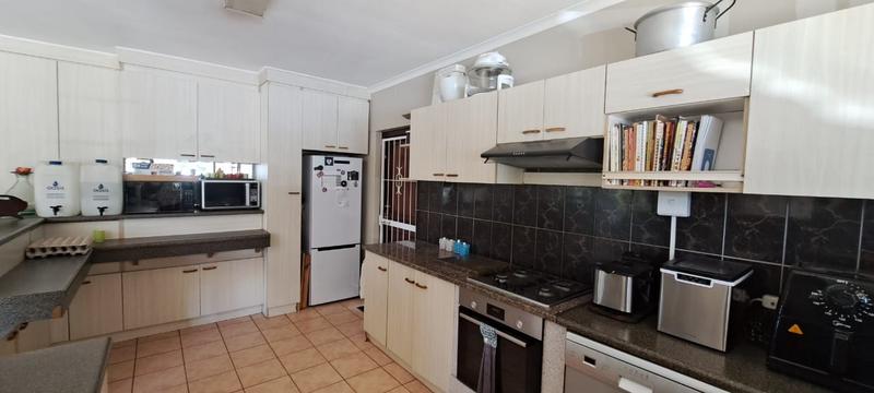 4 Bedroom Property for Sale in Denneoord Western Cape